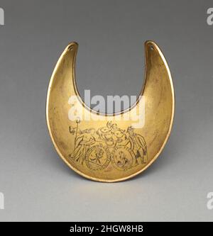 Gorget für einen Offizier des South Carolina Infantry Regiment Ende des 18th. Jahrhunderts Amerikaner die Gravur auf diesem Gorget enthält das Staatswappen von South Carolina, das 1777 angenommen wurde. Gorget für einen Offizier des Infanterie-Regiments von South Carolina. Amerikanisch. Ende 18th. Jahrhundert. Messing, Gold. Rüstungsteile-Schluchten Stockfoto