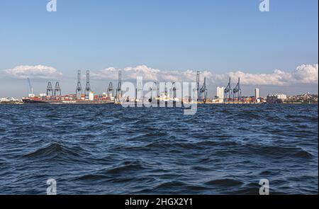 Schifffahrtsindustrie, Cartagena de Indias Kolumbien. Stockfoto