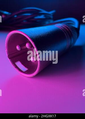 XLR-Kabel und stecken Sie eine Makroaufnahme ein Stockfoto
