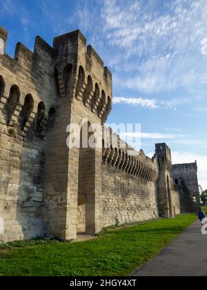 Stadtmauer von Avignon Stockfoto