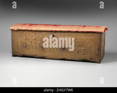 Cassone Anfang 15th Jahrhundert Italienisch. Cassone. Italienisch. Anfang 15th Jahrhundert. Holz, Gesso, Blattgold, Samt. Holzmöbel Stockfoto