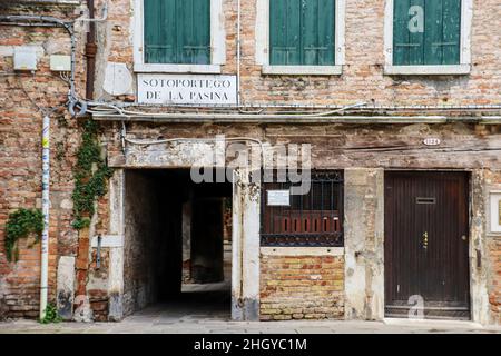 Wunderschöne Einblicke in die Lagunenstadt Venedig in Italien Stockfoto