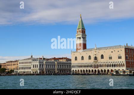 Wunderschöne Einblicke in die Lagunenstadt Venedig in Italien Stockfoto