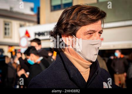 Porto, Portugal. 22nd Januar 2022. Salvador Malheiro während der Kundgebung gesehen.Straßenkundgebung der Sozialdemokratischen Partei (PSD) in der Hauptstraße von Espinhin mit Rui Rio, Luís Montenegro und Salvador Malheiro. Kredit: SOPA Images Limited/Alamy Live Nachrichten Stockfoto