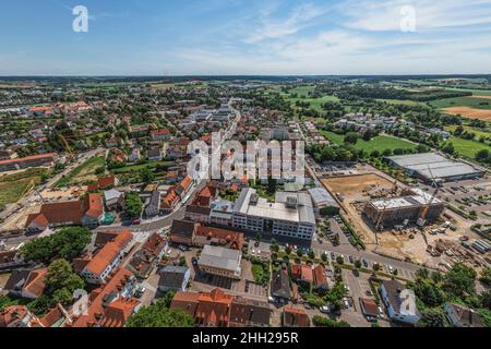 Region und Stadt Aichach von oben Stockfoto