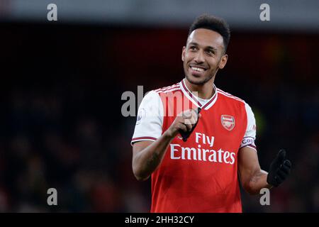 Pierre-Emerick Aubameyang von Arsenal feiert nach dem Premier League-Spiel zwischen Arsenal und Everton im Emirates Stadium in London, Großbritannien - 16th. Februar 2020 Stockfoto