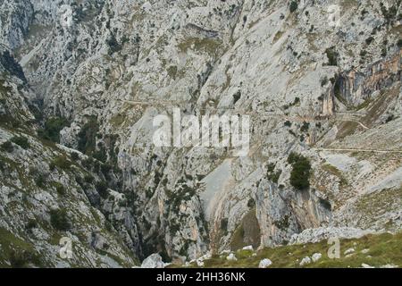 Wanderweg Ruta del Cares von Poncebos nach Cain in Picos de Europa in Asturien, Spanien, Europa Stockfoto