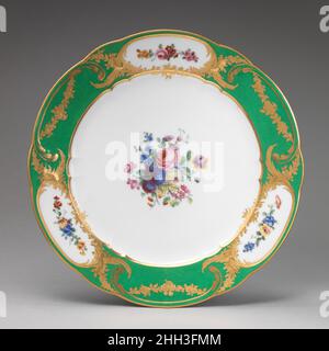 Platte (assiette à paletten) (1 von 102) (Teil eines Dienstes) 1780 Sèvres Manufaktur Französisch. Platte (assiette à palmes) (1 von 102) (Teil einer Dienstleistung). Französisch, Sèvres. 1780. Weiches Porzellan. Keramik-Porzellan Stockfoto