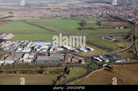 Luftaufnahme des Flugfelds Pocklington und des Industrieguts Pocklington, East Yorkshire Stockfoto