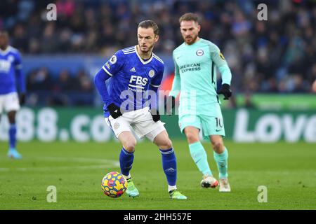 LEICESTER, GROSSBRITANNIEN. JAN 23rd James Maddison von Leicester City während des Premier League-Spiels zwischen Leicester City und Brighton und Hove Albion am Sonntag, 23rd. Januar 2022 im King Power Stadium, Leicester. (Kredit: Jon Hobley | MI News) Kredit: MI Nachrichten & Sport /Alamy Live News Stockfoto