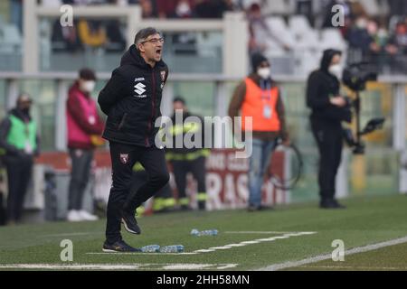 Turin, Italien. 23rd Januar 2022. Ivan Juric Cheftrainer des FC Turin reagiert während des Serie-A-Spiels im Stadio Grande Torino, Turin. Bildnachweis sollte lauten: Jonathan Moscrop/Sportimage Kredit: Sportimage/Alamy Live Nachrichten Kredit: Sportimage/Alamy Live Nachrichten Stockfoto