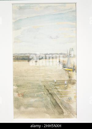 Szene auf der Mersey James McNeill Whistler American Hier ist Whistlers Pinselarbeit wild und voller Leben. Er setzte breite Striche ein, um das Papier mit freien Waschungen zu sättigen, dann detaillierte er den Leuchtturm und die Figuren in Gouache mit einem feinen Punkt, nachdem die Waschungen getrocknet waren. Die Technik bezieht sich auf Werke aus den Jahren 1883–84, obwohl Whistler wahrscheinlich den Mersey – einen Fluss im Nordwesten Englands – besuchte Anfang 1870s, als er in der Speke Hall (Heimat seiner Mäzene, Herr und Frau Frederick R. Leyland) war, und erneut 1891, als er eine Ausstellung in der Walker Art Gallery, Liverpool, aufhängte. Szene auf dem Merse Stockfoto