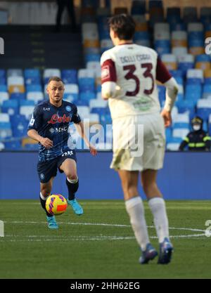 Neapel, Kampanien, Italien. 23rd Januar 2022. Während des italienischen Serie A Fußballmatches SSC Napoli gegen FC Salernitana am 23. Januar 2022 im Diego Armando Maradona Stadium in Neapel.in Bild: Stanislav Lobotka (Bildquelle: © Fabio Sasso/ZUMA Press Wire) Stockfoto