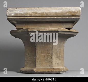 Column Base Ende des 12th. Jahrhunderts Französisch. Spaltenfuß. Französisch. Ende 12th. Jahrhundert. Stein. Hergestellt in Languedoc, Frankreich. Skulptur-Architektur Stockfoto