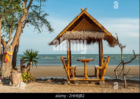 Khao Kalok Strand südlich von Hua hin in der Prachuap Khiri Khan Provinz in Thailand Stockfoto