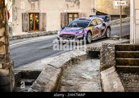 19 Sebastien LOEB (FRA), Isabelle GALMICHE (FRA), M-SPORT FORD WORLD RALLY TEAM FORD, Puma Rally1, Aktion während der WRC World Rally Car Championship 2022, Ausgabe 90th der Monte Carlo Rallye vom 20. Bis 23. Januar 2022 in Monaco - Foto: Francois Flamand/DPPI/LiveMedia Stockfoto