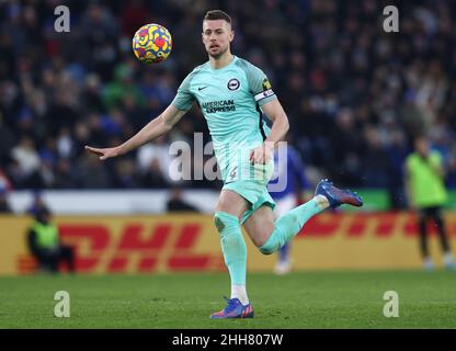 Leicester, Großbritannien. 23rd Januar 2022. Adam Webster von Brighton während des Premier League-Spiels im King Power Stadium, Leicester. Bildnachweis sollte lauten: Darren Staples/Sportimage Credit: Sportimage/Alamy Live News Stockfoto