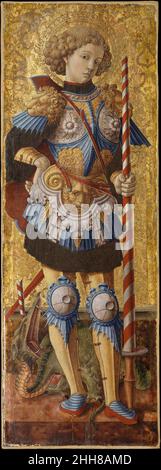 Saint George 1472 Carlo Crivelli Italienisch Diese Tafeln stammen aus einem Altarbild, das für eine Dominikanische Kirche im marchigianischen Ascoli Piceno gemalt wurde. Die zentrale Tafel, eine Madonna mit Kind, signiert und datiert 1472, befindet sich ebenfalls in der Metropolitan-Sammlung (Linsky Collection).der Heilige Georg (viertes Jahrhundert) ist in einer zeitgenössischen Rüstungen aus dem fünfzehnten Jahrhundert mit dem Drachen zu sehen, den er tötete, während der Heilige Dominikus in einer dominikanischen Gewohnheit dargestellt wird und eine Lilie, ein Symbol der Reinheit, hält. Weitere Informationen über diese beiden Gemälde, einschließlich einer Rekonstruktion des Altaraufbaus, finden Sie unter metmuseum.org. St. George. Carlo Crivel Stockfoto