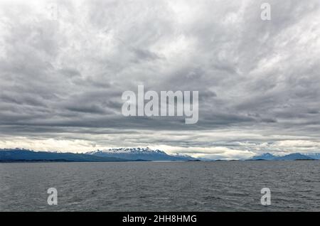 Berge in der Nähe von Ushuaia und dem Beagle-Kanal, Feuerland, Argentinien - Reiseziel Stockfoto