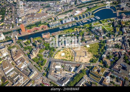 Luftaufnahme, Baustelle für das neue Mercatorviertel Duisburg, Gutenbergstraße, Oberstraße, Binnenhafen die Kurve und Marina, fünf Bootshäuser, Stockfoto