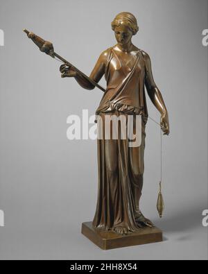 Filatrice 1850 Henry Kirke Brown American Ende 1840s begannen die Amerikaner, den Prozess des Gießens von Skulpturen aus Bronze zu perfektionieren. Infolgedessen wurden kleine Statuetten, die in diesem Land modelliert und schließlich gegossen wurden, als erschwingliche und demokratische Kunstform angekündigt, die die Unabhängigkeit von europäischen Materialien und Gießereien symbolisierte. Im Jahr 1849 begann die American Art-Union mit der Verteilung von Bronzeskulpturen an ihre Abonnenten in einer jährlichen Lotterie. Zwanzig Beispiele von Filatrice (italienisch für „Spinner“), gegossen in Browns eigener Gießerei in Brooklyn, wurden zu diesem Zweck in Auftrag gegeben. Filatrice. Henry Kirke Brown (Ame Stockfoto