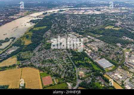 Luftaufnahme, Industriegebiet in der Moerser Straße in Hochemmerich, Duisburg, Ruhrgebiet, Nordrhein-Westfalen, Deutschland, DE, Europa, kommerzielles Unternehmen Stockfoto