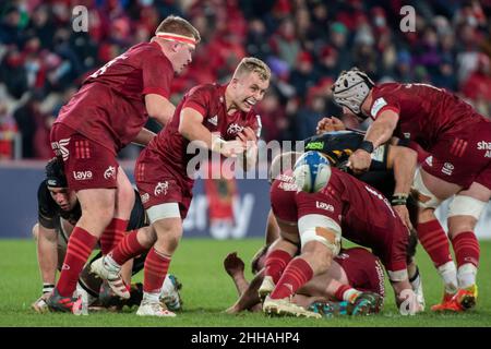 Limerick, Irland. 24th Januar 2022. Craig CASEY von Munster in Aktion während des Heineken Champions Cup, Runde 4, Pool B Spiel zwischen Munster Rugby und Wespen im Thomond Park in Limerick, Irland am 23. Januar 2022 (Foto von Andrew SURMA/ Quelle: SIPA USA/Alamy Live News Stockfoto