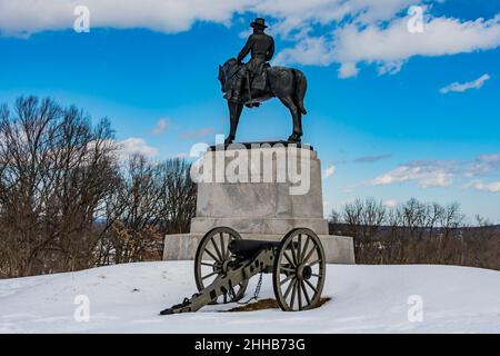 Denkmal für General O.O. Howard im Winter, East Cemetery Hill, Gettysburg National Military Park, Pennsylvania, USA Stockfoto
