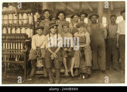 Einige der jüngeren Jungen, die in Brazos Valley Cotton Mills in West arbeiten. Ein Charlie Lott war laut Family Record dreizehn Jahre alt. Ein anderer Norman Vaughn, der offenbar zwölf Jahre alt ist Stockfoto