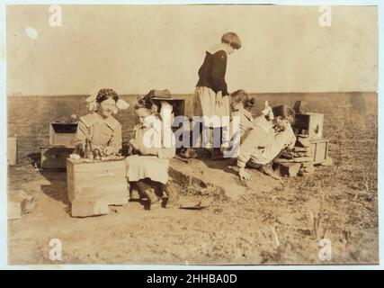 Einige original spielen Häuser konzipiert und von Mädchen an der Oklahoma Schule für Blinde ausgeführt. Siehe Ellis Bericht. Fotos wurden nicht gestellt. Stockfoto