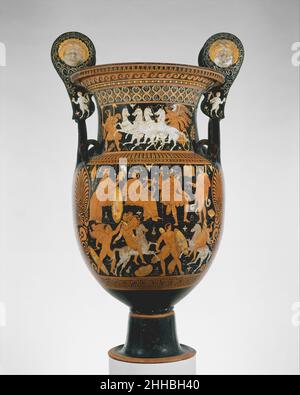 Terracotta Volute-Krater (Vase zum Mischen von Wein und Wasser) ca. 320–310 v. Chr. dem Capodimonte-Maler auf dem Körper zugeschrieben, Vorderseite, Götterversammlung über AmazonomachyRückwärts, Jugend in Naiskos (Schrein) zwischen Jugendlichen und Frauen auf dem Hals, Vorderseite, Frau mit Fackeln, die Nike im Streitwagenauf den Griffen führen, Leiter von IO und junge PaneDer Capodimonte-Maler war ein Anhänger des Baltimore-Malers, eines der produktivsten spätapulischen Künstler. Obwohl sie Vasen in verschiedenen Formen und Größen produzierten, werden diese Künstler am häufigsten mit großen Werken assoziiert, von denen praktisch die gesamte Oberfläche ist Stockfoto