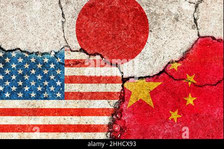 Grunge-Flaggen Illustration von drei Ländern mit Konflikt- und politischen Problemen (knackiger konkreter Hintergrund) / China, USA und Japan Stockfoto