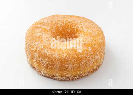 Kokosnuss-Donut auf weißem Hintergrund Stockfoto