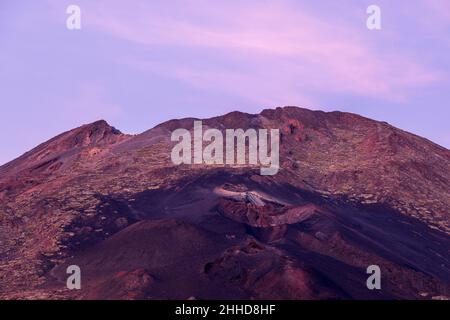 Die Krater Las Narices del Teide auf der Seite des Pico Viejo im Nationalpark Las Cañadas del Teide, Teneriffa, Kanarische Inseln, Spanien Stockfoto