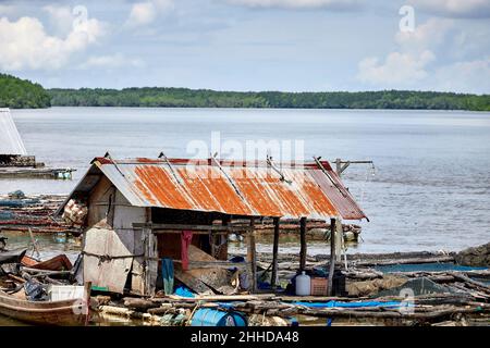 Traditionelles Hausboot von lokalen Fischern Stockfoto