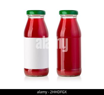 Saft in einer isolierten Glasflasche mit leerem Etikett und ohne Schneideweg Stockfoto