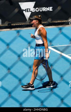 Melbourne, Australien. 24th Januar 2022. Tennis: Grand Slam - Australian Open, Einzel, Junioren, 2nd Runden: Xu (Kanada) - Kuhl (Deutschland). Carolina Kuhl Prost. Quelle: Frank Molter/dpa/Alamy Live News Stockfoto