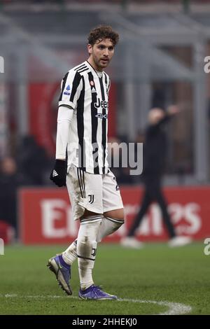 Manuel Locatelli (FC Juventus) schaut während des Spiels AC Milan gegen Juventus FC in der italienischen Fußballserie A in Mailand, Italien, am 23 2022. Januar Stockfoto