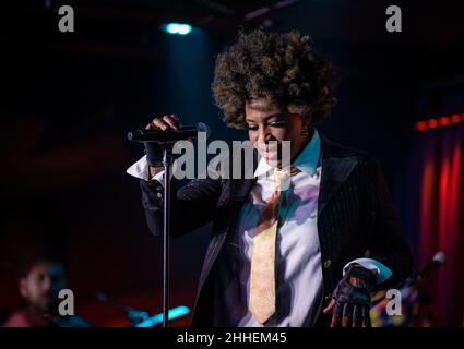 Honolulu, HI, USA. 23rd Januar 2022. Macy Gray tritt am 23. Januar 2022 im Blue Note Hawaii im Outrigger Waikiki Resort in Honolulu, HI, auf. Quelle: Erik Kabik Fotografie/Media Punch/Alamy Live News Stockfoto