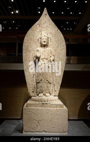 Stehende Bodhisattva, aus der Nähe des Bezirks Zhangzi, Provinz Shanxi, China, Nördliche Qi-Dynastie, Datum 552 n. Chr., Kalkstein Stockfoto