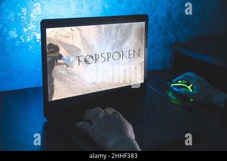 Ausgesprochenes Videospiel. Videospiele auf dem PC. Computervideospiel spielen. Stockfoto