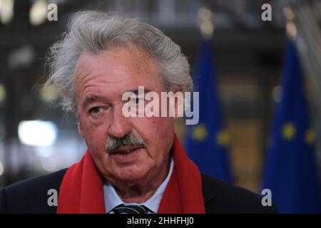 Der luxemburgische Außenminister Jean Asselborn kommt zu einem Europäischen Rat für Auswärtige Angelegenheiten nach Brüssel, Belgien. 24th Januar 2022. Kredit: ALEXANDROS MICHAILIDIS/Alamy Live Nachrichten Stockfoto