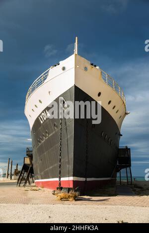 Vorderansicht des Lydia Cruise Ship Bow in Le Barcarès Frankreich Stockfoto