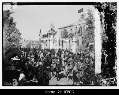 Besuch in Jerusalem von Wilhelm II. von Deutschland im Jahr 1898. Straße Prozession. Stockfoto
