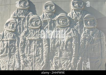 Cape Canaveral, Florida, Vereinigte Staaten von Amerika - DEZEMBER, 2018: Wunderschöne Astronauts Heroes and Legends Wall at Kennedy Space Center Visitor Compl Stockfoto