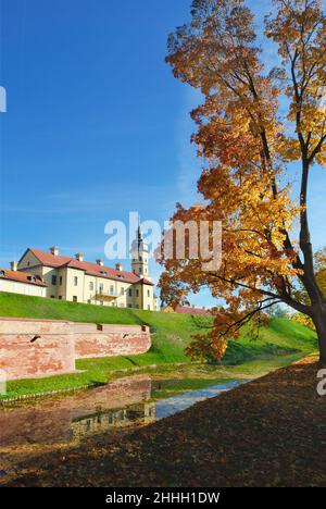 Nesvizh, Weißrussland, Burg Radziwill. Der Palast- und Schlosskomplex, gelegen in Neswisch in Weißrussland, das Denkmal der Architektur des XVI Stockfoto