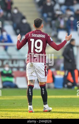 Turin, Italien. 23rd Januar 2022. Antonio Sanabria (19) aus Turin sah während der Serie Ein Spiel zwischen Turin und Sassuolo im Stadio Olimpico in Turin. (Foto: Gonzales Photo/Alamy Live News Stockfoto