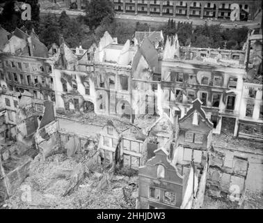 Die belgische Stadt Termonde ist nach ihrer Eroberung nur noch ein Trümmerhaufen, und das Bild zeigt die Verwüstung, die die Deutschen während ihrer Besatzung angerichtet haben. Häuser wurden von den Deutschen überlegt abgefeuert und zerstört, als Vergeltung für die Belgier, die ihnen keine Freifahrt gaben. Circa September 8th 1914 Stockfoto