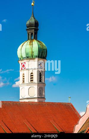 Blick auf die St. Jakob Kirche in der Stadt Dachau neben München - Deutschland Stockfoto