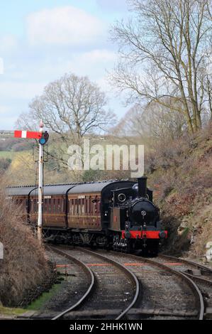 'Coal Tank' '1054' Ankunft in Arley mit dem leeren Vorrat, der einen Shuttle-Service nach Bewdley bilden wird. Stockfoto